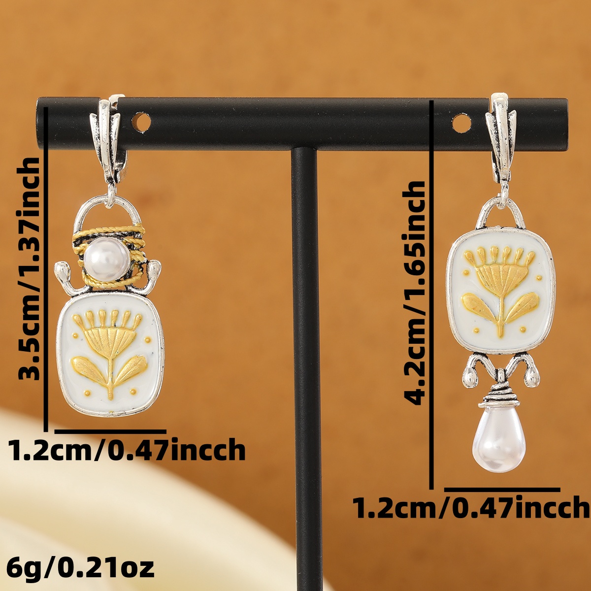 Women's Vintage Ethnic Style Two-Tone Floral Embossed Drop Earrings